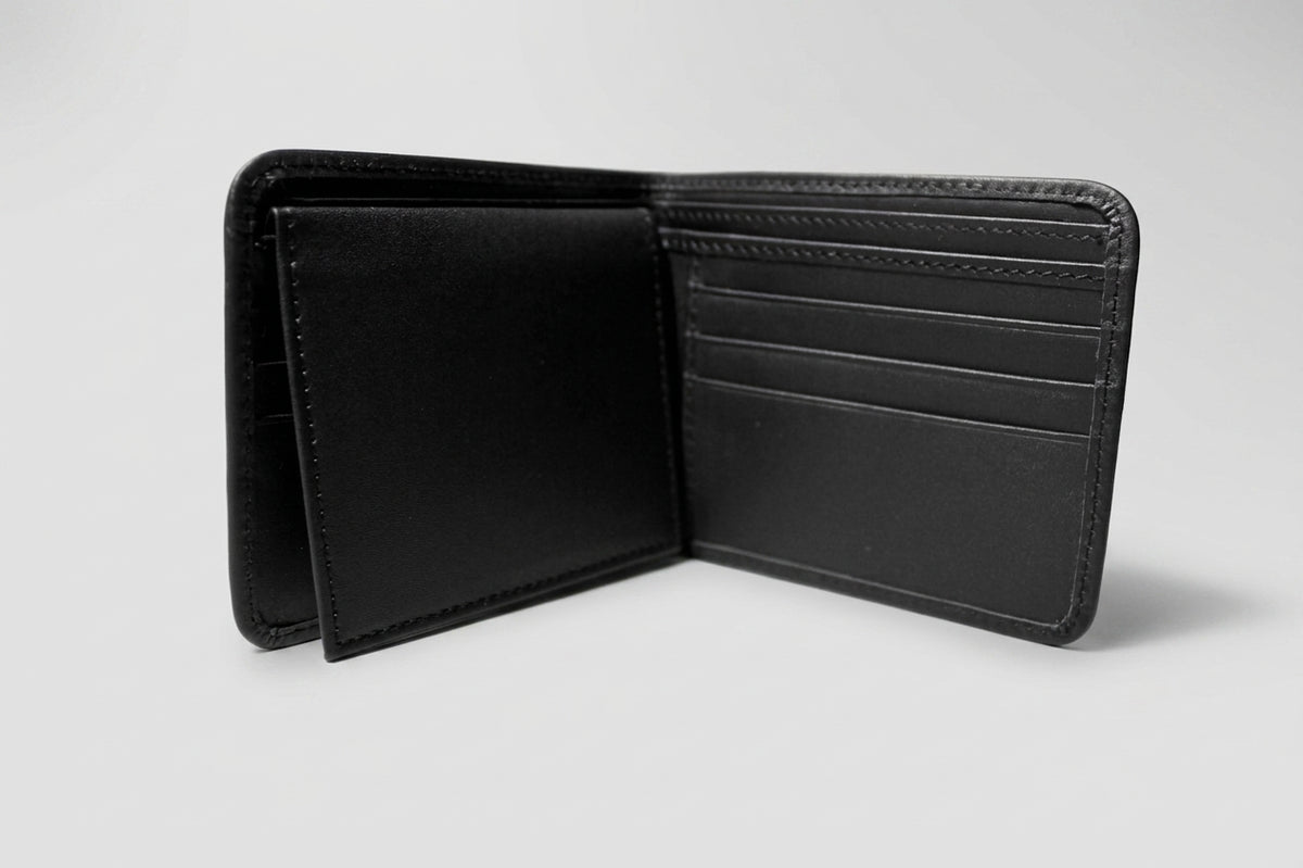 Men’s Genuine Leather Bifold Wallet with Flip ID Passcase | Slim Wallet