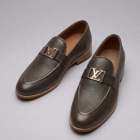 Handcrafted Dark Brown Pebble Grain Leather Buckle Loafers